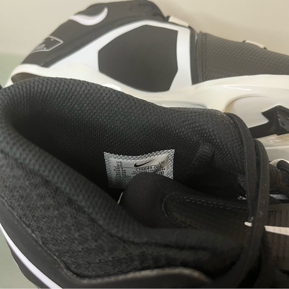 Nike Alpha Menace Pro 3 Mid Football Cleats Mens Black Size 10 New CT6649-001 - Picture 8 of 9
